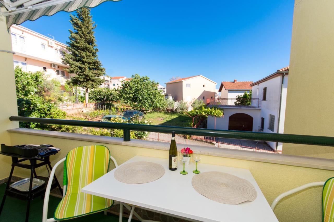 Apartments Katic Trogir Exterior foto