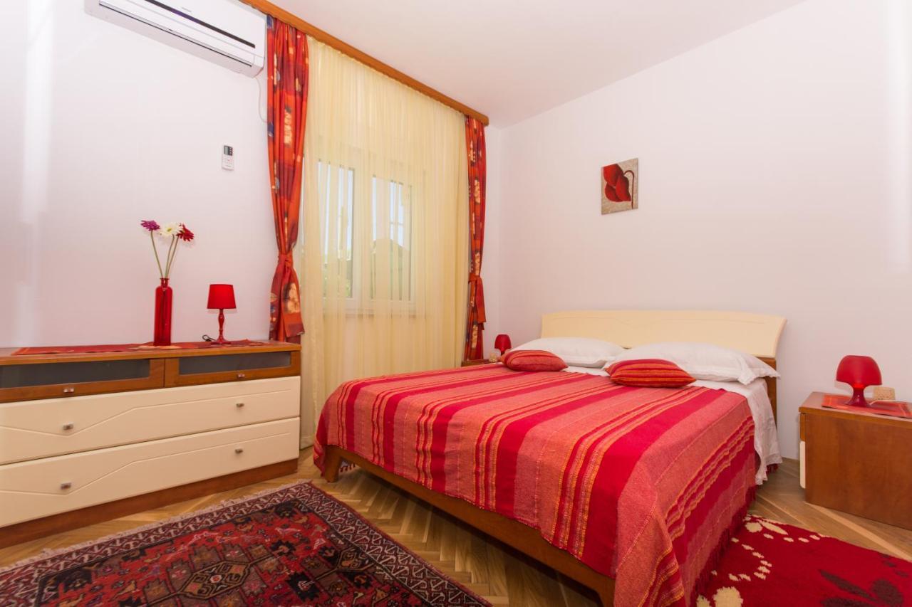 Apartments Katic Trogir Exterior foto