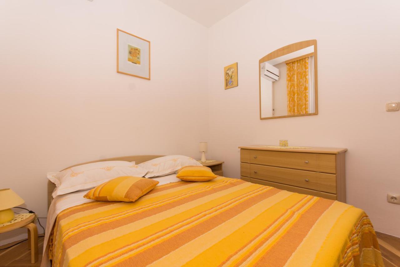 Apartments Katic Trogir Exterior foto